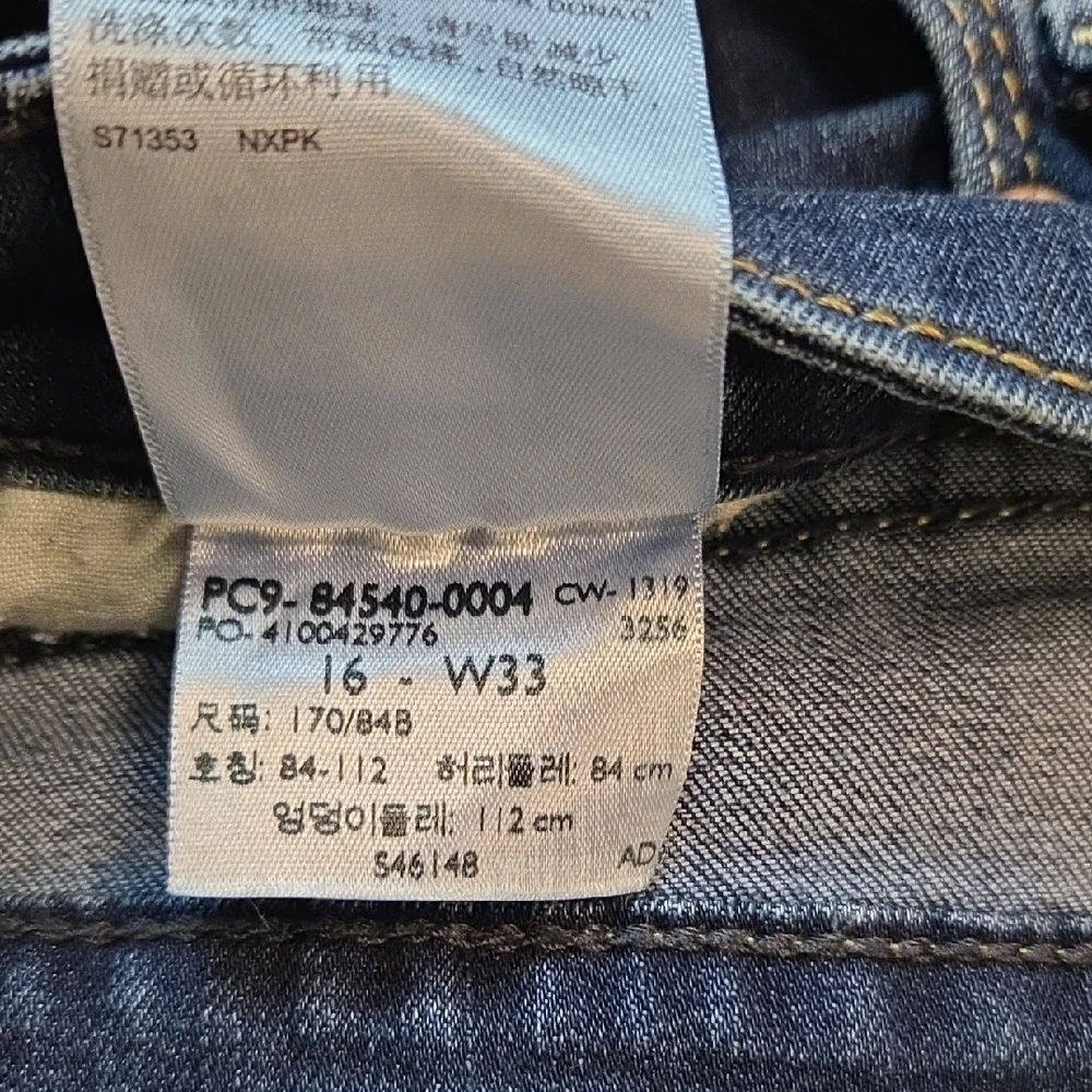 Signature By Levi Women's Dark Blue Skinny Jeans Size 16/33 - Picture 4 of 4